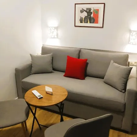 Apartman Aelio Deluxe Akrata